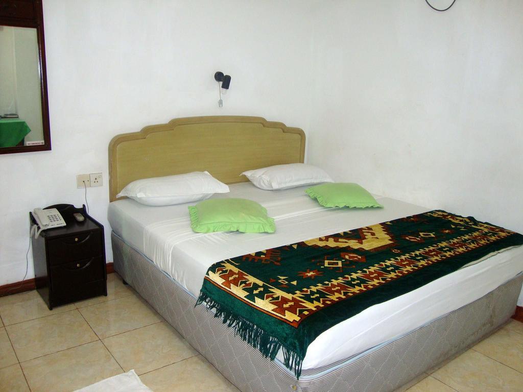 Green Park Beach Hotel Тринкомали Номер фото